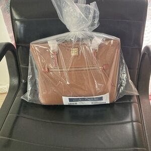 NWT DOONEY & BOURKE Pebbled Carmel Leather Shopper